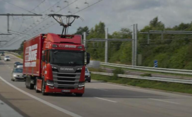 Gjermania po teston linjat mbi autostradë për kamionë elektrikë