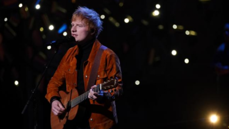 Ed Sheeran publikon albumin “Equals”, merr reagime pozitive nga adhuruesit