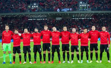 “Incidentet nuk na nderojnë, duhet të nxjerrim të gjithë mësime”, FSHF vjen me deklaratë për media për ndeshjen Shqipëri – Poloni