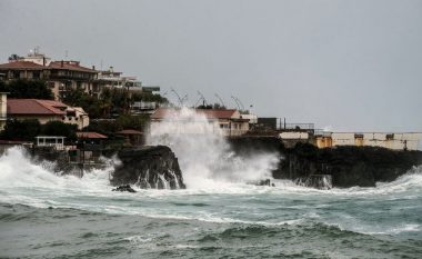 Përmbytjet në Sicili – cikloni Apollo ‘zbarkon’ në ishullin italian