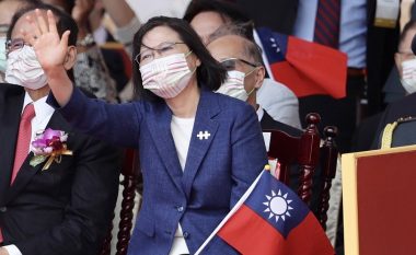 Presidentja e Tajvanit: Nuk do t’i përulemi presionit të Kinës