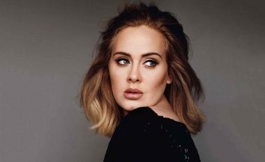 Adele kryeson top-listat me “Easy On Me”, shitjet më të larta në javën e parë për një këngë në pesë vjet