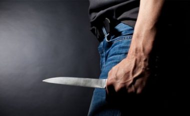 Sulmohet me thikë një i mitur në Prishtinë, arrestohet bashkëmoshatari i tij
