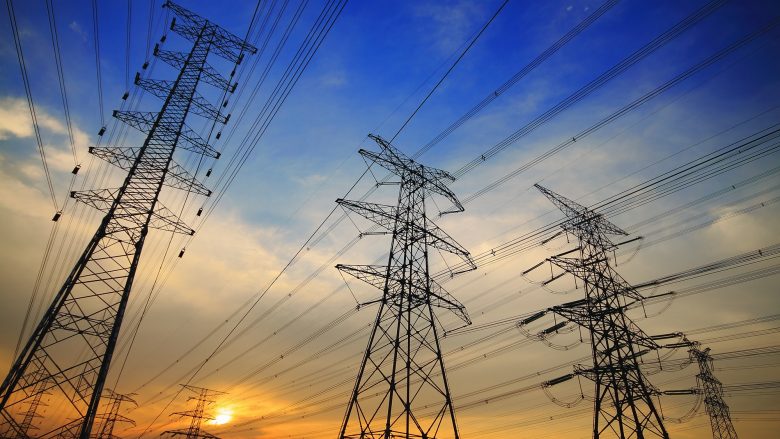 Energjia, rritet tarifa e transmetimit në Shqipëri