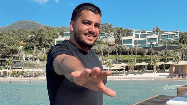 Ermal Fejzullahu tregon se i është hakuar Instagrami