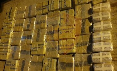 Kapen 45.5 kilogramë heroinë në Portin e Durrësit