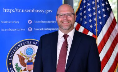 I nominuari për ambasador të ShBA-së në Kosovë: Pa normalizim të raporteve Kosovë-Serbi, pa njohje të ndërsjellë, rajoni do të mbetet i bllokuar