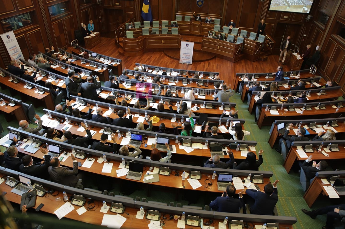 Kuvendi s’ka kuorum për shqyrtimin e Projektligjit për Festat Zyrtare