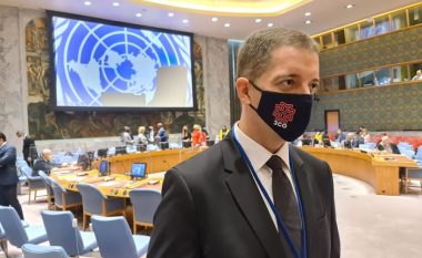 Provokon Gjuriq në KS të OKB paraqitet me emblemën e “Asociacionit të Komunave Serbe”