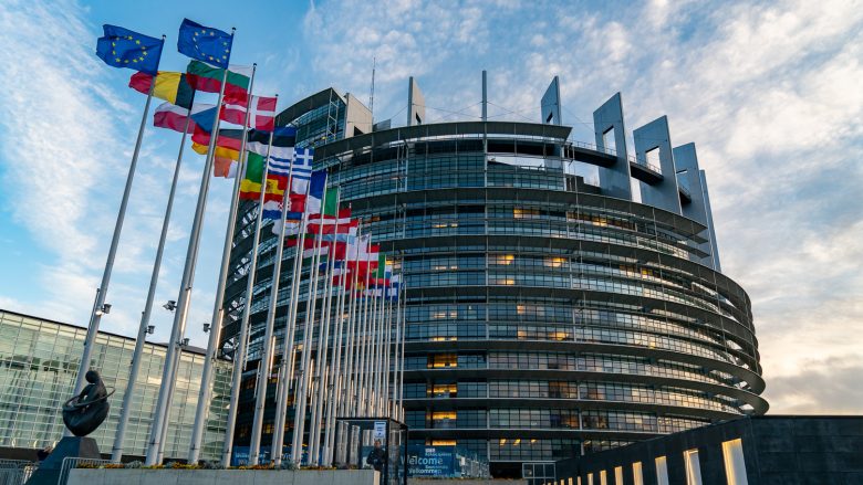 Miratohet raporti për Kosovën në Komisionin e Parlamentit Evropian