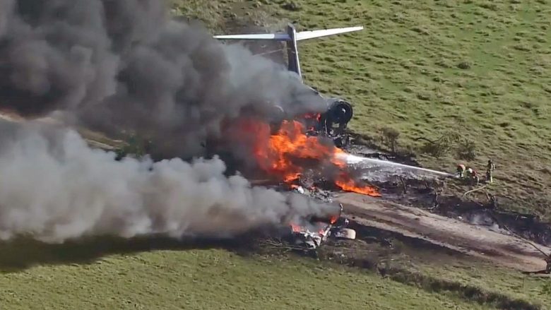 U nisën për të parë një lojë bejsbolli, për pak e pësuan keq – një nga të mbijetuarit e aeroplanit të rrëzuar në Teksas të martën rrëfen ngjarjen