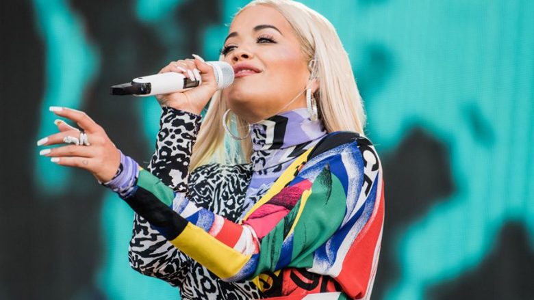 Rita Ora – njëra nga artistet femra më të dëgjuara të shekullit 21