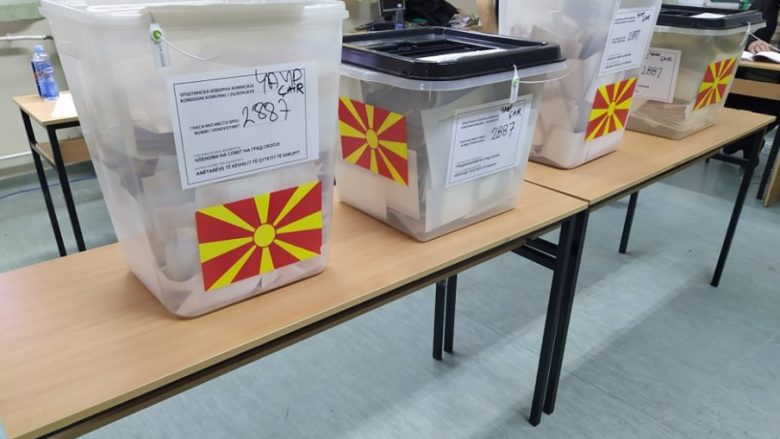 Opozita maqedonase kërkon mbajtjen e zgjedhjeve presidenciale dhe kuvendare