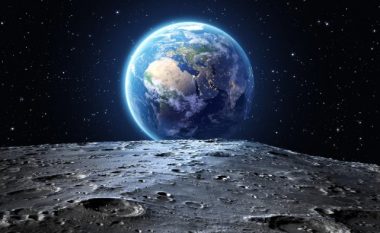 Pretendimet e shkencëtarëve: Në Hënë ka mjaftueshëm oksigjen për tetë miliardë njerëz