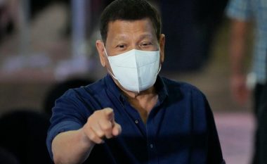 Në momentet e fundit Rodrigo Duterte i futet garës, presidenti filipinas kandidat për senator
