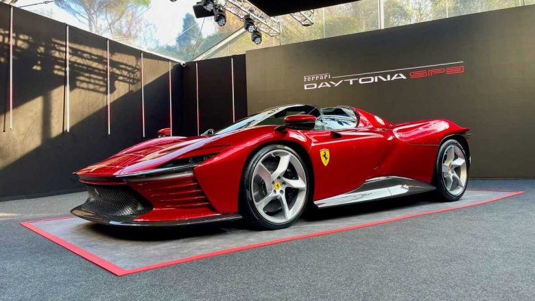 Ferrari shet të gjitha njësitë e Daytona SP3, për 599 veturat pronarët e tyre i kanë ndarë nga dy milionë euro