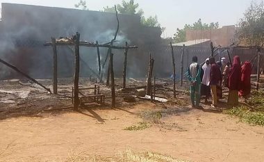 Tragjedi në Nigeri, 20 fëmijë humbin jetën në një zjarr që shpërtheu në një shkollë 