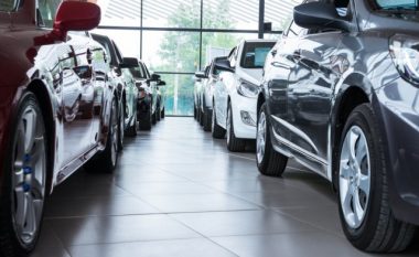 Një rënie dramatike në shitjet e veturave të reja në Evropë, Stellantis kaloi VW Group