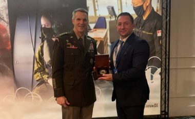Mehaj takon komandantin e Forcave të Armatosura amerikane: E rëndësishme prania e një baze të përhershme ushtarake në Kosovë