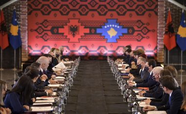 Mbledhja e qeverive Kosovë-Shqipëri, këto janë 13 marrëveshjet e nënshkruara