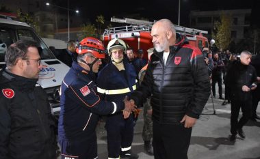 ​Rama kujton tërmetin në Shqipëri: Tragjeditë sprovojnë njerëzit, sot jemi ngritur më të fortë