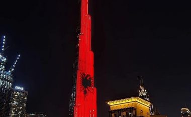 “Burj Khalifa” bëhet kuq e zi për festën e 28 Nëntorit