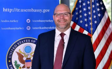 Senati amerikan konfirmon Jeffrey Hovenier për ambasador në Kosovë