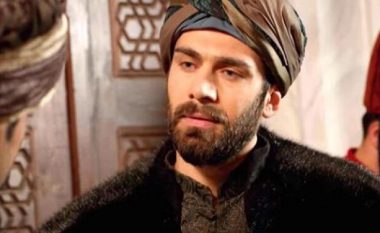 Aktori turk i “Sulejmanit të Madhërishëm”, Adnan Koç dënohet me 16 vite burg