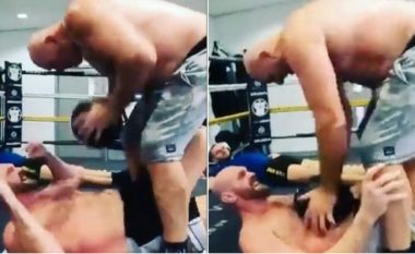 Tyson Fury poston një video nga seanca stërvitore dhe është njëra ndër më brutalet