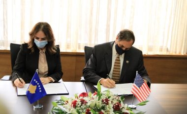 Nënshkruhet marrëveshja për programin e shkëmbimit akademik Kosovë-SHBA