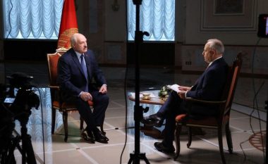 Lukashenko për BBC: Nuk i kam ftuar emigrantët për të hyrë në BE