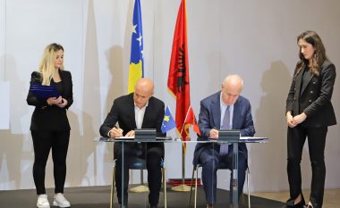 Arrihen pesë marrëveshje për bashkëpunimin kulturor mes Kosovës dhe Shqipërisë