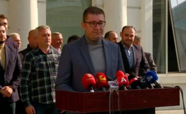 Mickoski: Nëse Zaev deri ora 14:00 nuk dorëzon dorëheqjen, do të fillojmë procedurat për votë-besimin