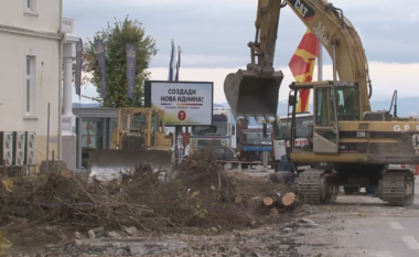 Priten pemët në Ohër, shkak rikonstruimi i rrugës