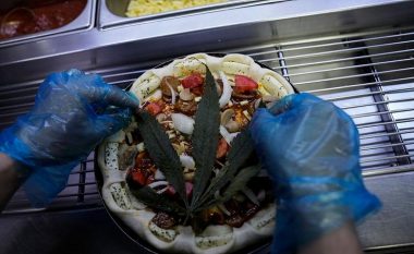 Një restorant në Tajlandë shërben picë me gjethe kanabisi