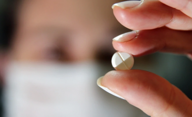 Pfizer do të kërkojë miratim për pilulën kundër COVID-19