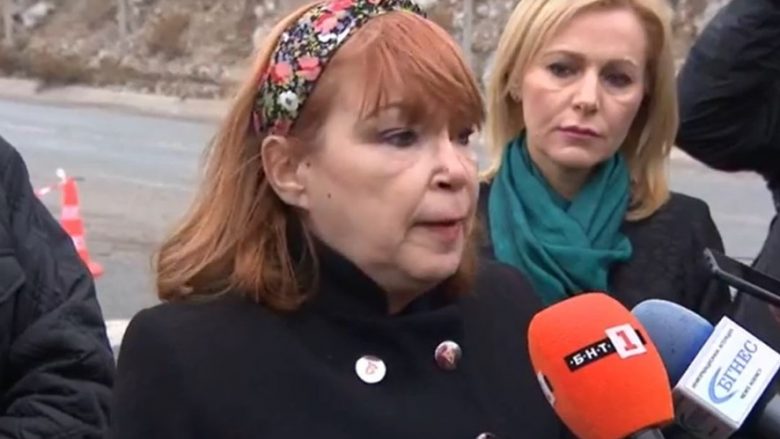 Ruskovska: Pronari i autobusit të aksidentuar është në vendin e ngjarjes, kemi realizuar bisedë