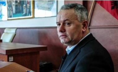 Pas arrestimit të djalit të tij për manipulim me vota, reagon kryetari i Junikut, Agron Kuçi