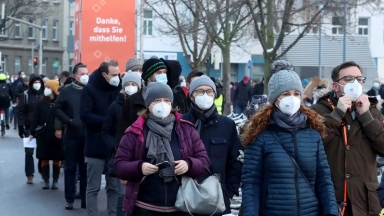 Austria me masa të reja rreth pandemisë: Dhjetë ditë izolim total dhe vaksinim i detyrueshëm