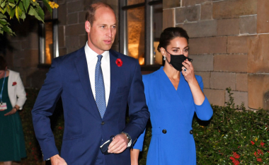 Kate Middleton dhe Princi William kombinojnë veshjet, zgjedhin të dy ngjyrën e kaltër