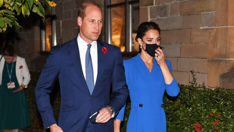 Kate Middleton dhe Princi William kombinojnë veshjet, zgjedhin të dy ngjyrën e kaltër