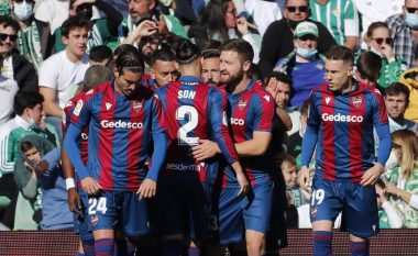 Shkodran Mustafi gjen golin e parë në La Liga me Levanten, shënon ndaj Real Betisit pas asistimit të Enis Bardhit