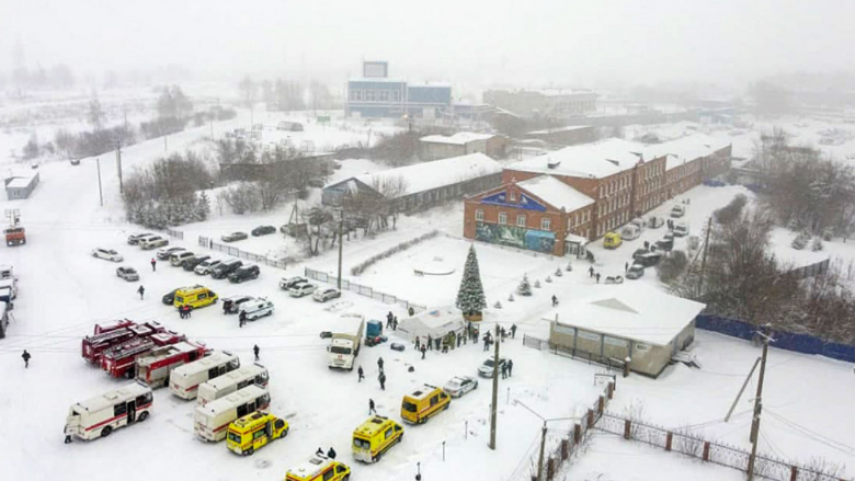 Të paktën nëntë minatorë vdiqën si pasojë e zjarrit në një minierë të Siberisë