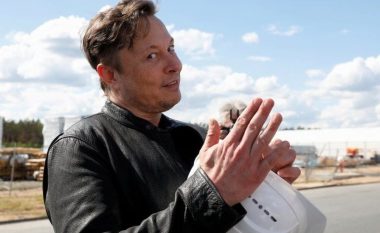 Sondazhi në Twitter i bën thirrje Elon Musk të shesë 10% të aksioneve në Tesla