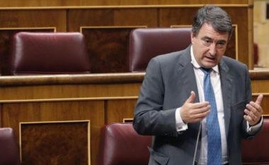 Deputeti spanjoll bën thirrje që shteti i tij ta njohë Kosovën