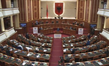 Kuvendi i Shqipërisë voton sot ndryshimet kushtetuese për zgjatjen e afateve të Vettingut