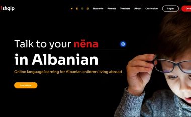 Një platformë e re online ndihmon shqiptaro-amerikanët të mësojnë gjuhën shqipe
