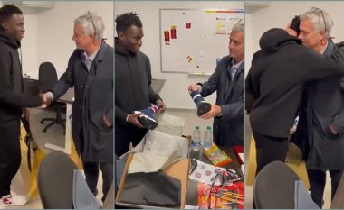 Mourinho mban premtimin dhe blen këpucë në vlerë prej 800 eurosh për Afena-Gyan