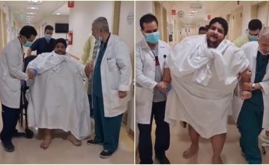Burri saudit me peshë 500 kg ecën për herë të parë, pas gjashtë vitesh