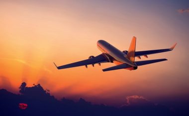 Rritja e çmimit të karburantit, kufizimet e pandemisë,…: Pse fluturimet kanë probleme dhe do të mund të përkeqësohen edhe më tej?